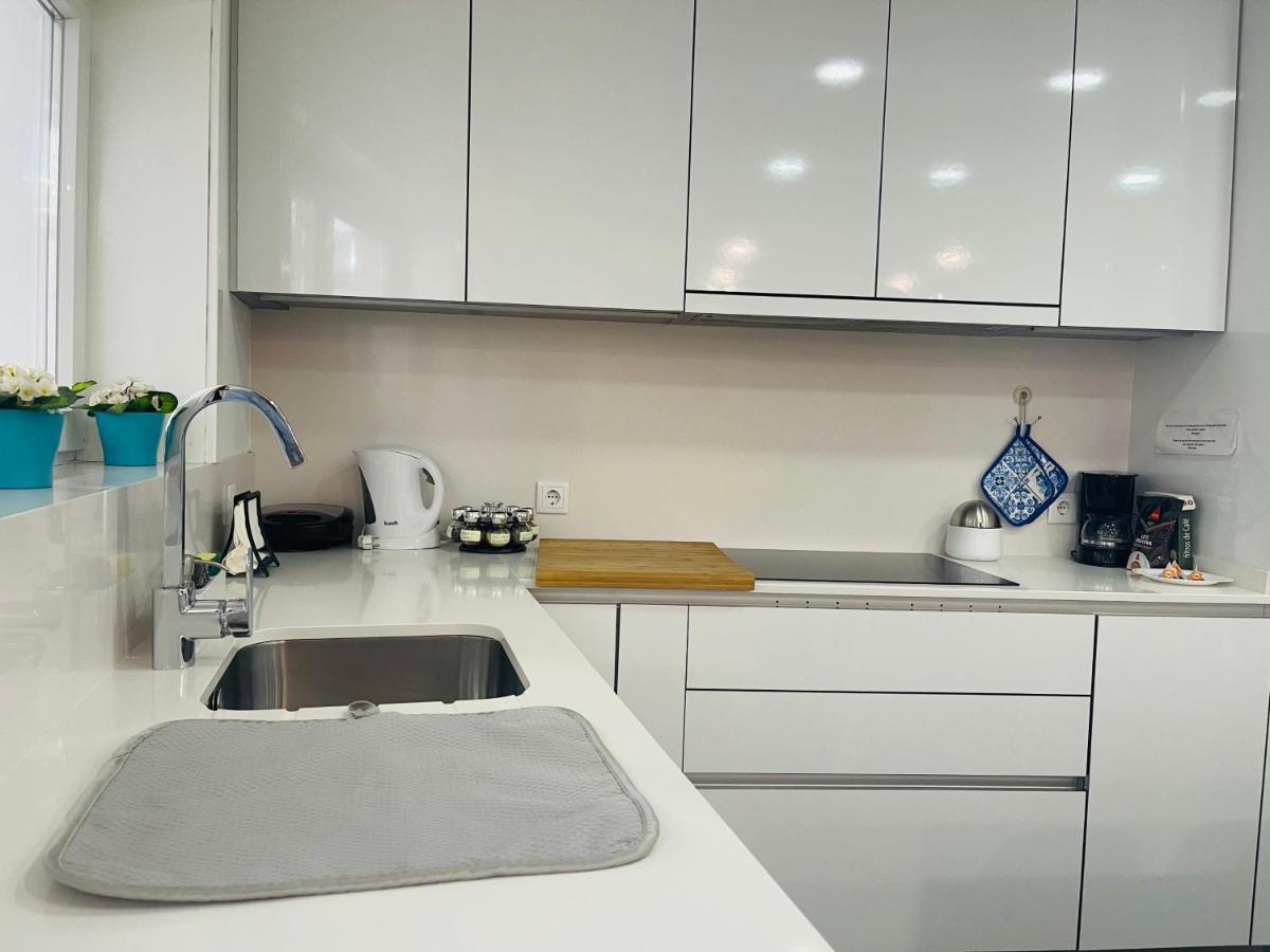 Central Tiled Apartment أفيرو المظهر الخارجي الصورة