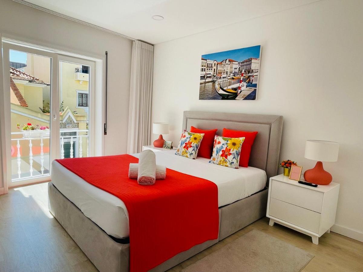Central Tiled Apartment أفيرو المظهر الخارجي الصورة
