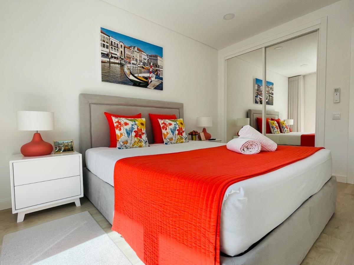 Central Tiled Apartment أفيرو المظهر الخارجي الصورة