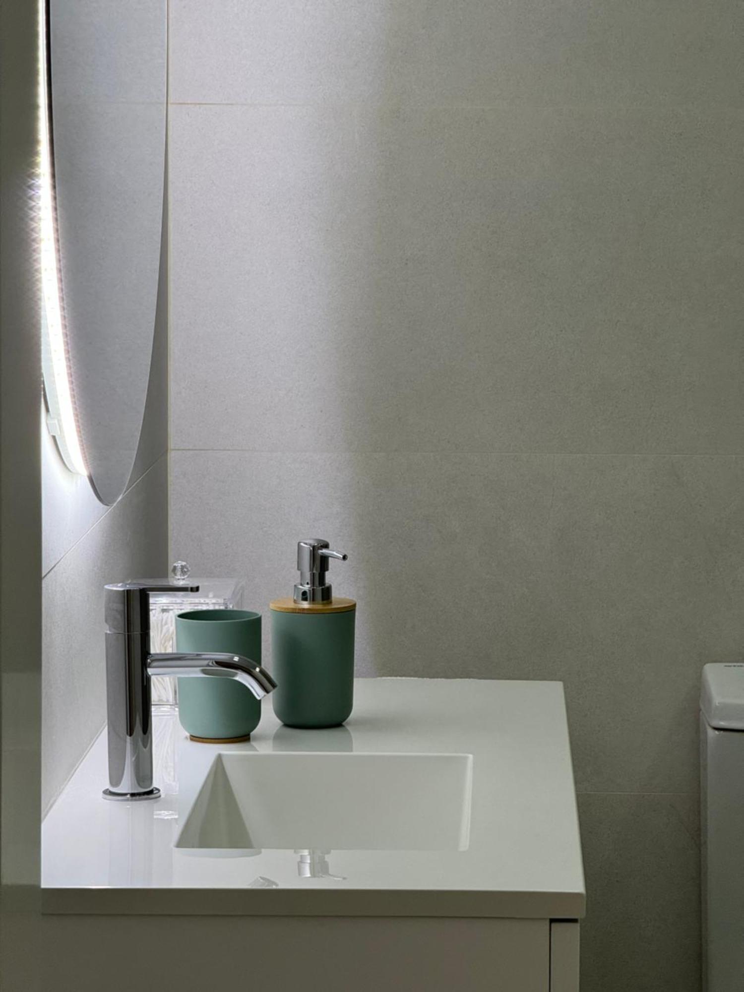 Central Tiled Apartment أفيرو المظهر الخارجي الصورة